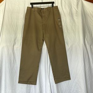NWT Van Heusen Classic Fit Flat Front Tan Khaki Pants 36x32